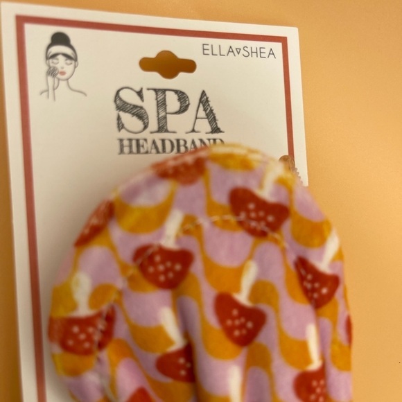 Spa Headband in Mushroom Print, NWT - Picture 4 of 7